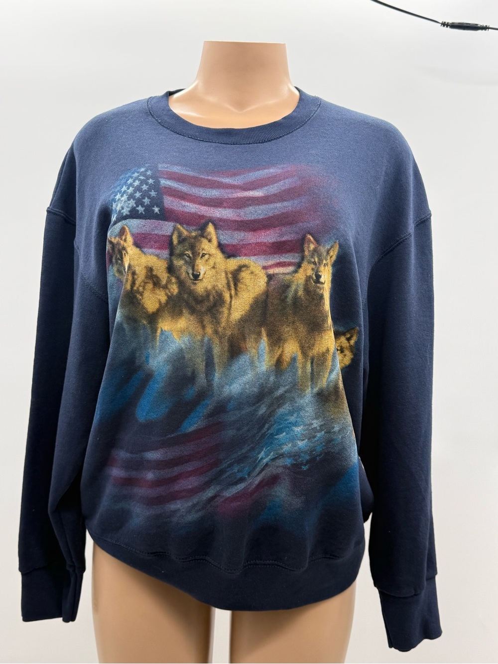 Vintage Fruit Of The Loom Best Sweatshirt Wolf American Flag Patriotic L Blue